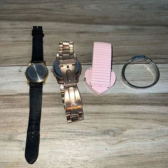 Bulova Michael Kors Betsey Johnson Watch Lot Untested Designer Classic Parts - Picture 6 of 6